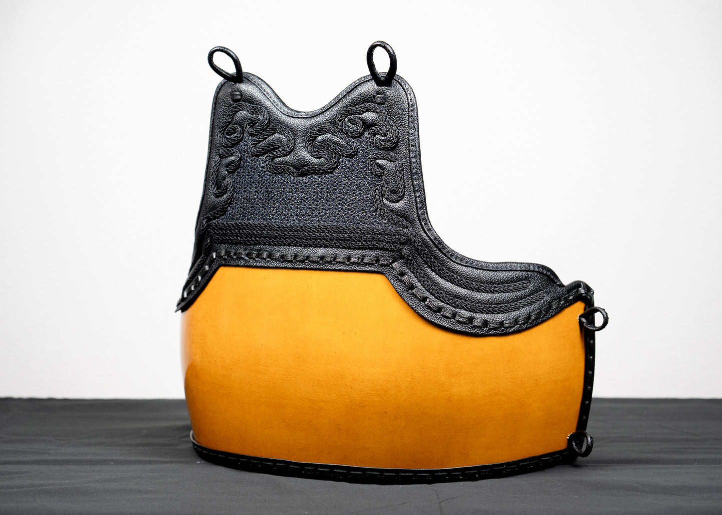 KendoStar premium hand-painted Fuki Urushi Fiber Do, side detail