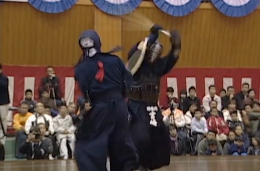 [CLASSIC VIDEO] - N.Eiga Sensei Clashes with F.Miyazaki Sensei in 2005 7th Dan Tournament!