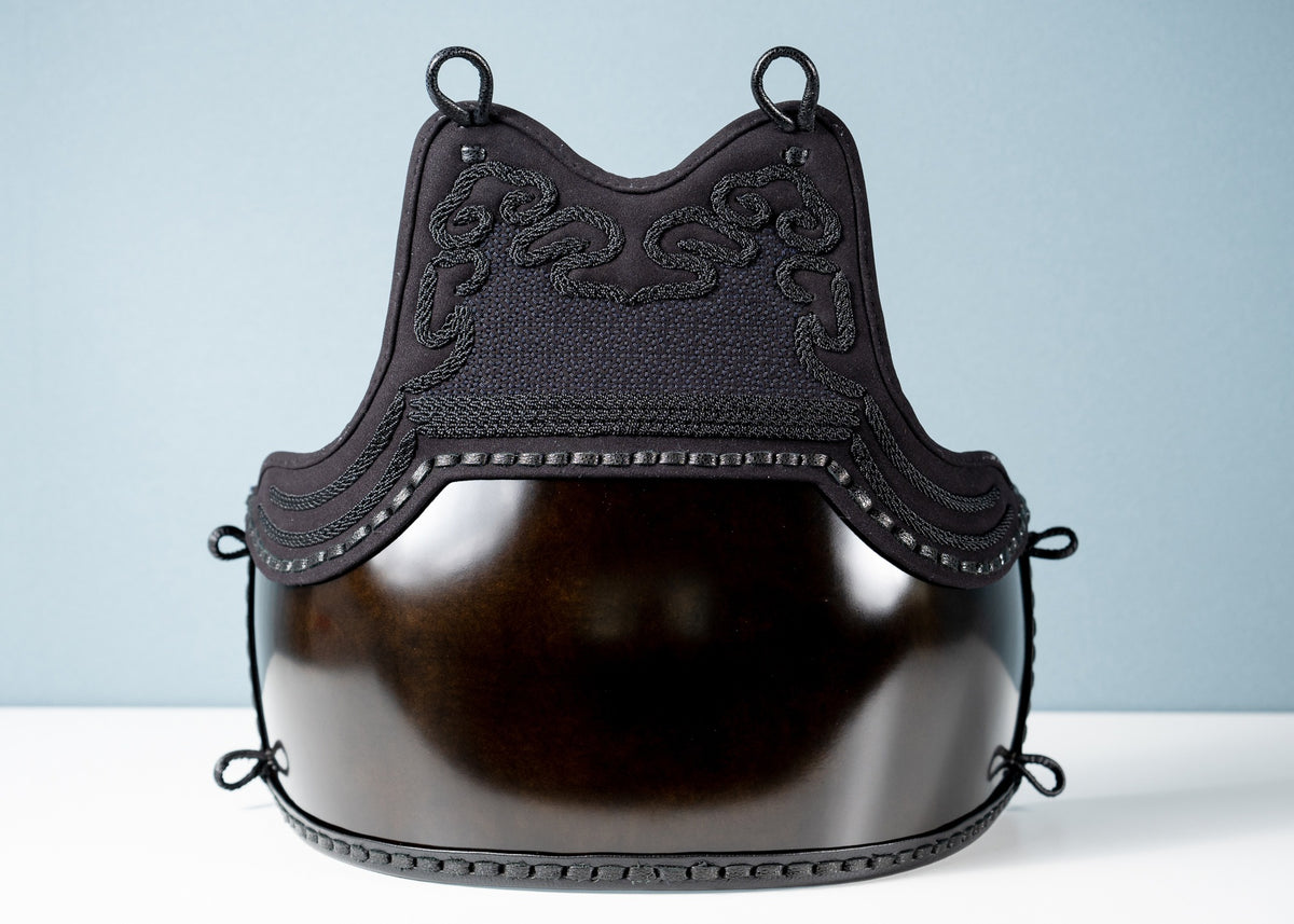 Premium Kuro Fuki Urushi Fiber Do, front view on light background
