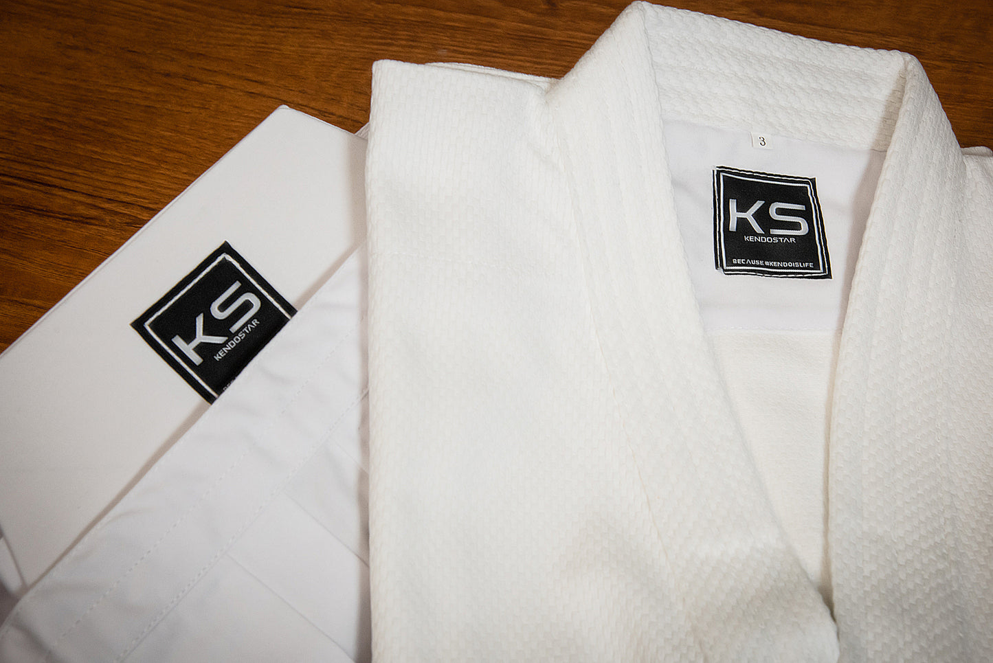 *NEW* - KendoStar Essentials: Single Layer Cotton White Kendogi & White Synthetic Hakama Uniform Set